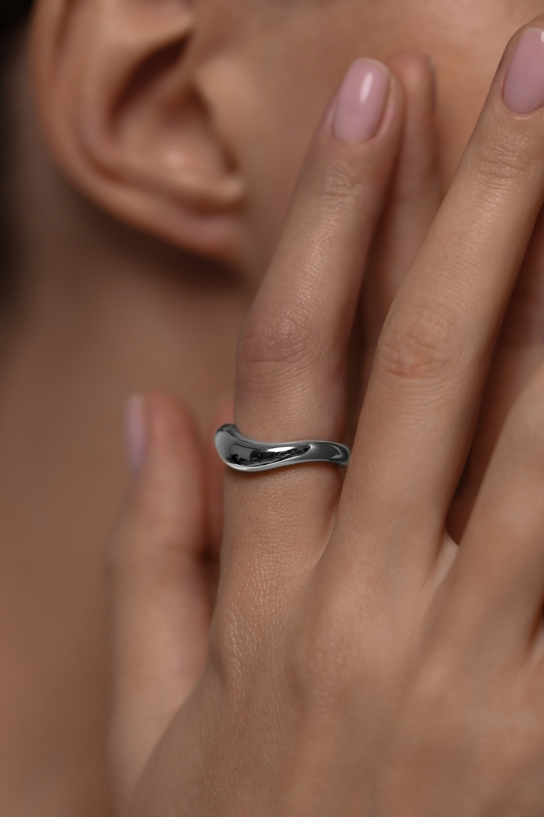 Кольца: Кольцо Волна можно купить в ювелирном гардеробе MOMNT (Momentsilver), интернет-магазине украшений из серебра. Серебро 925,родий.. Артикул 