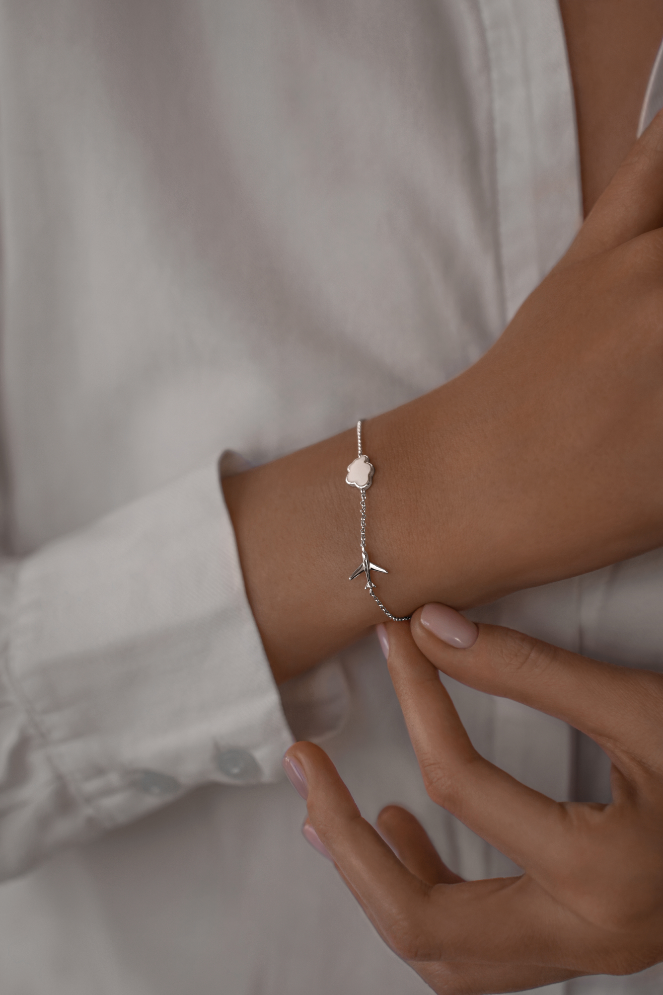 Браслеты: Браслет Рейс за горизонт можно купить в ювелирном гардеробе MOMNT (Momentsilver), интернет-магазине украшений из серебра. Серебро 925, родий.. Артикул 