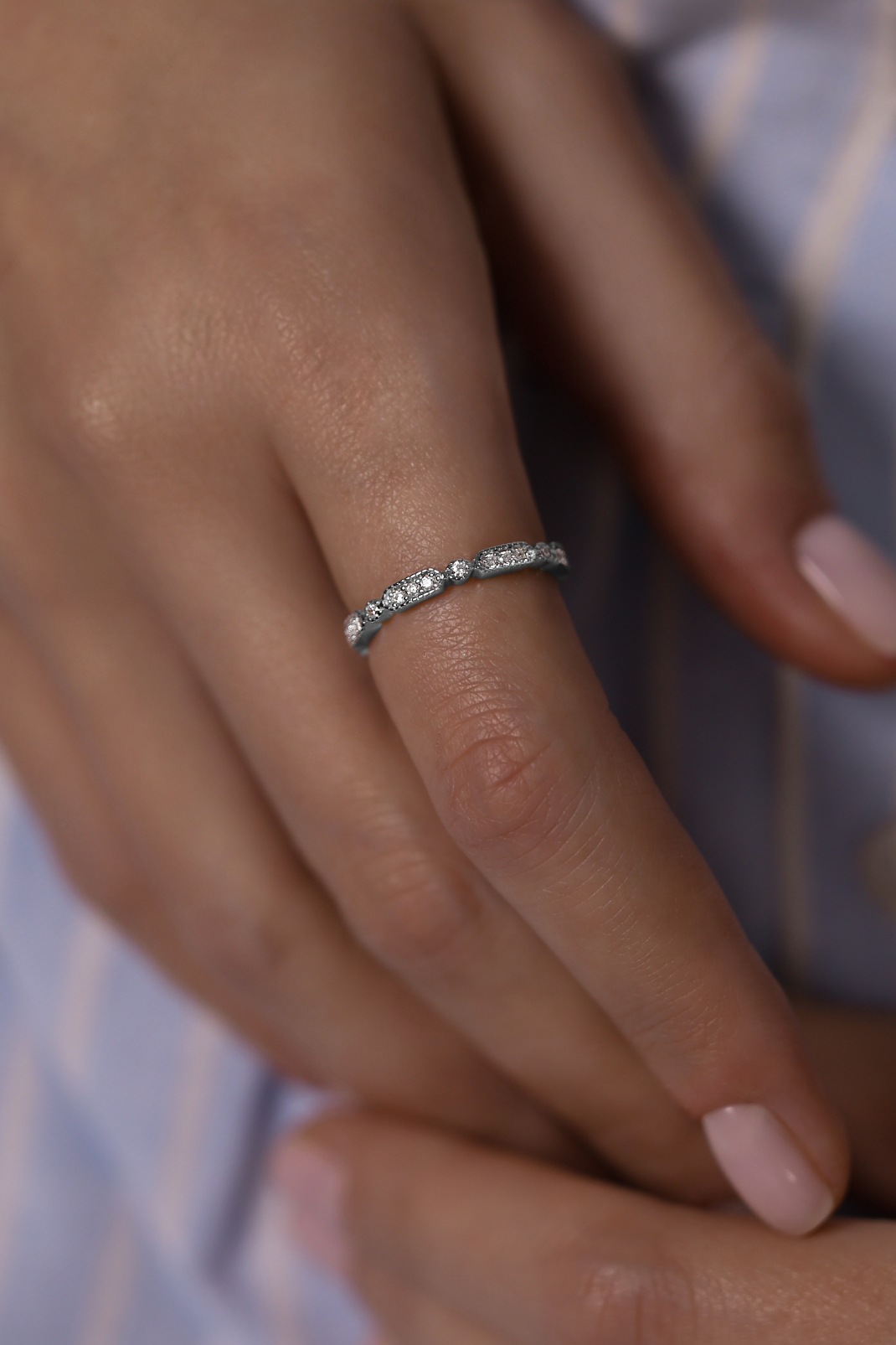 Кольца: Кольцо Азбука Морзе можно купить в ювелирном гардеробе MOMNT (Momentsilver), интернет-магазине украшений из серебра. Серебро 925, родий.Вставки: куб.цирконий. Артикул 