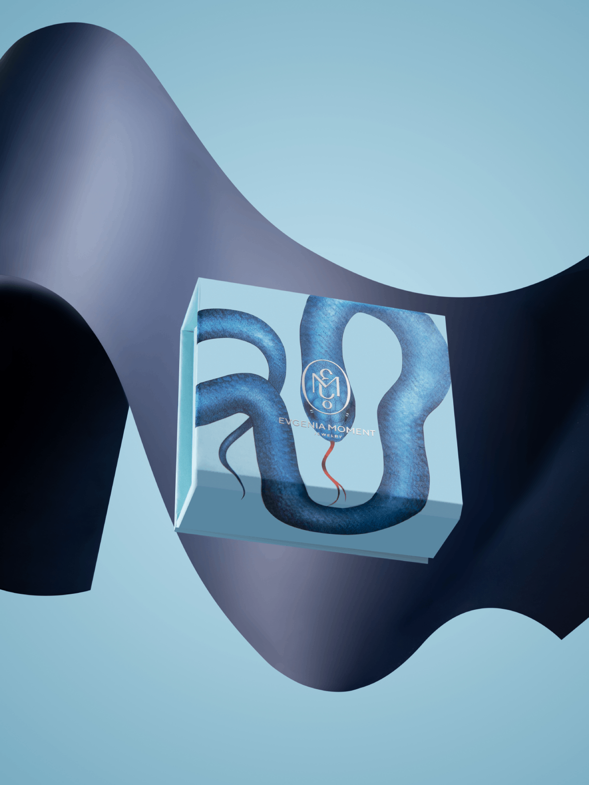 Упаковка: Коробка cо змеей на магните 8.5х8.5 можно купить в ювелирном гардеробе MOMNT (Momentsilver), интернет-магазине украшений из серебра. . Артикул 