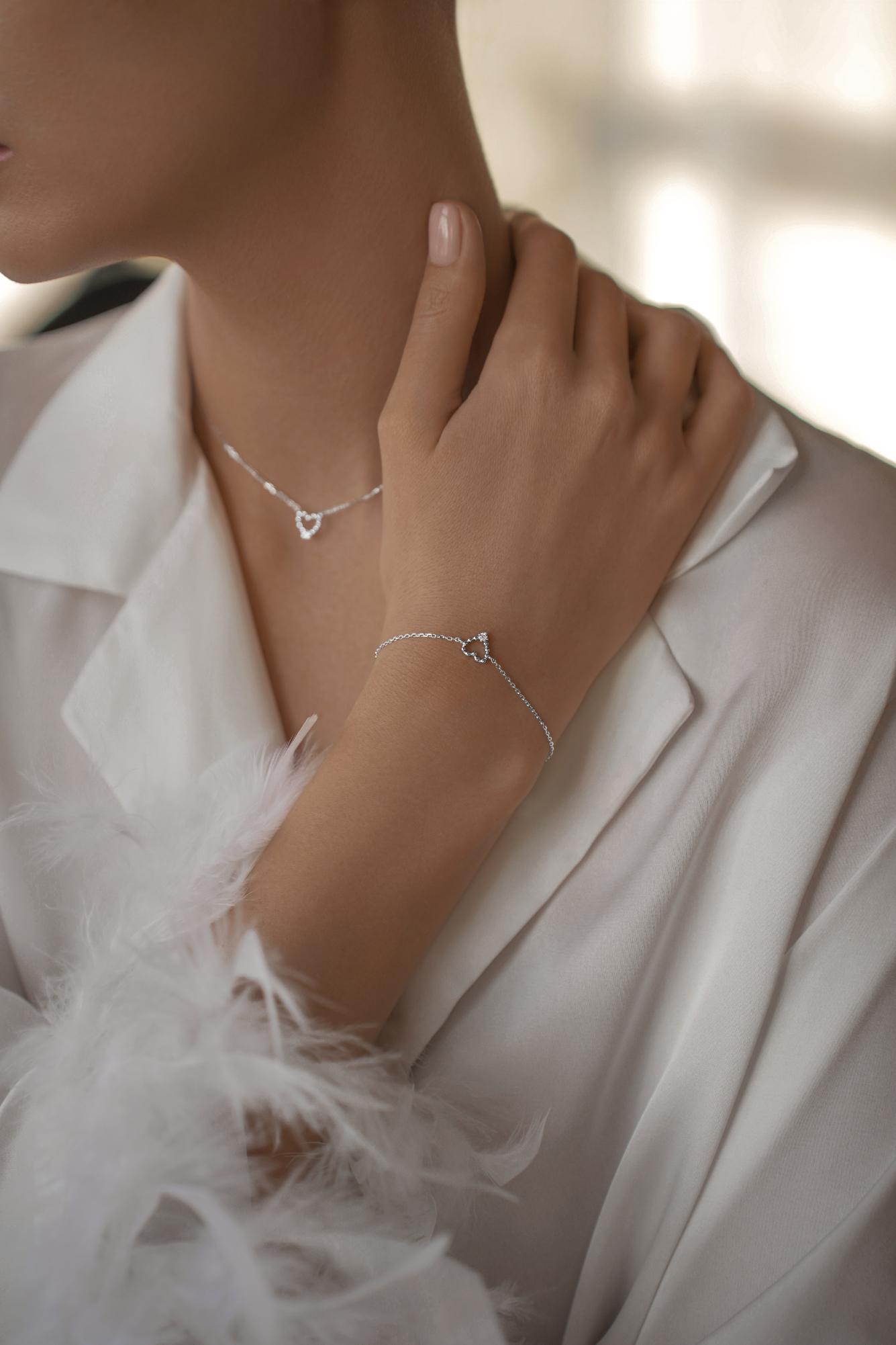 Браслеты: Браслет Крошечное сердце можно купить в ювелирном гардеробе MOMNT (Momentsilver), интернет-магазине украшений из серебра. Серебро 925, родий.. Артикул 