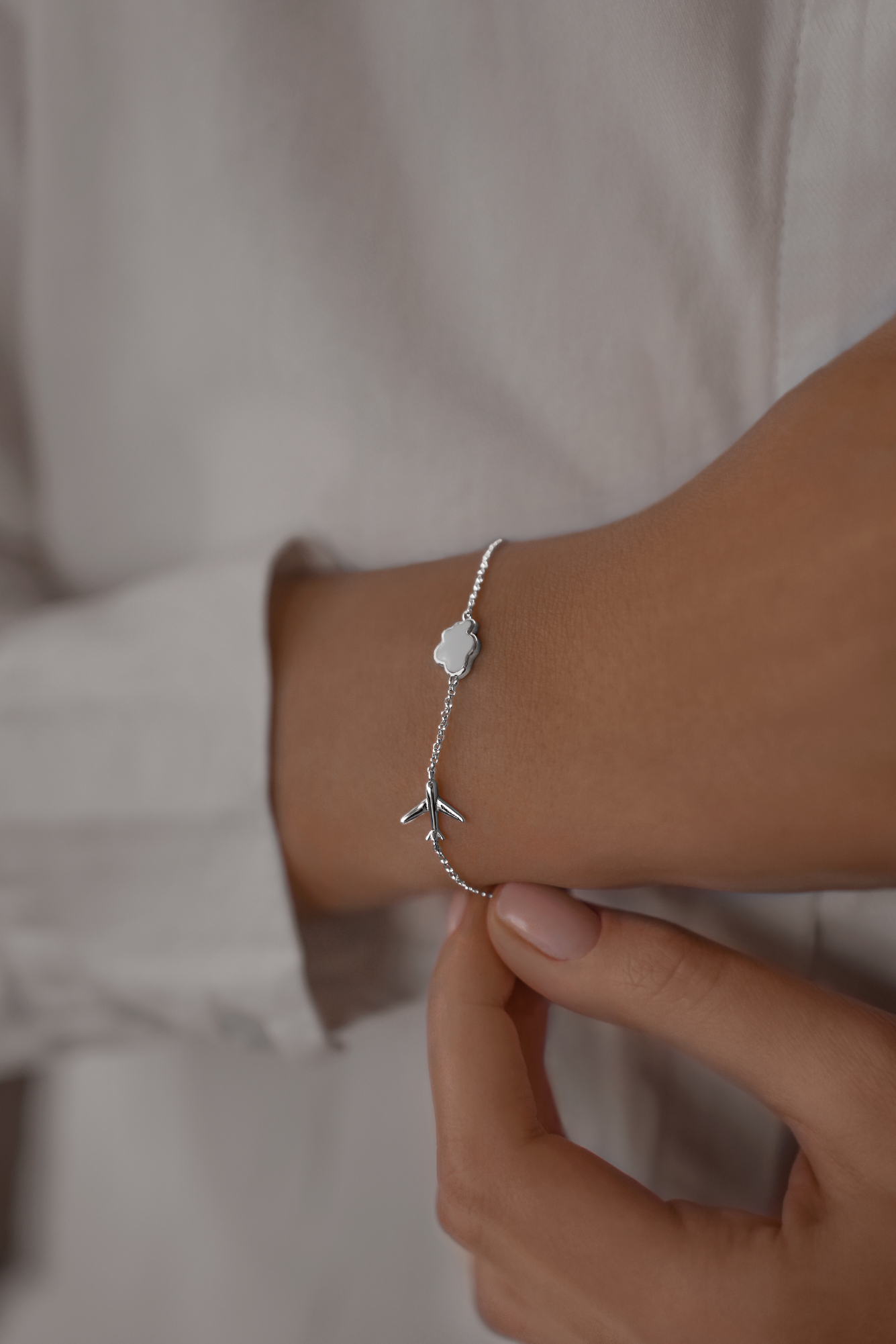 Браслеты: Браслет Рейс за горизонт можно купить в ювелирном гардеробе MOMNT (Momentsilver), интернет-магазине украшений из серебра. Серебро 925, родий.. Артикул 