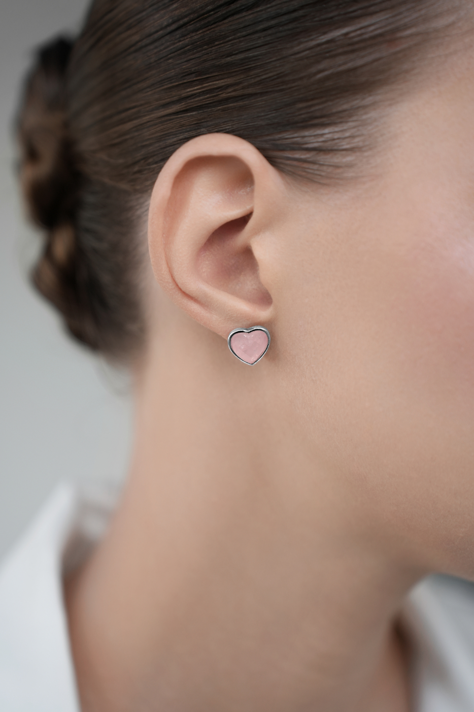 Серьги: Серьги Сердца с розовым кварцем Розовые мечты можно купить в ювелирном гардеробе MOMNT (Momentsilver), интернет-магазине украшений из серебра. Серебро 925, родий, кварц. Артикул 