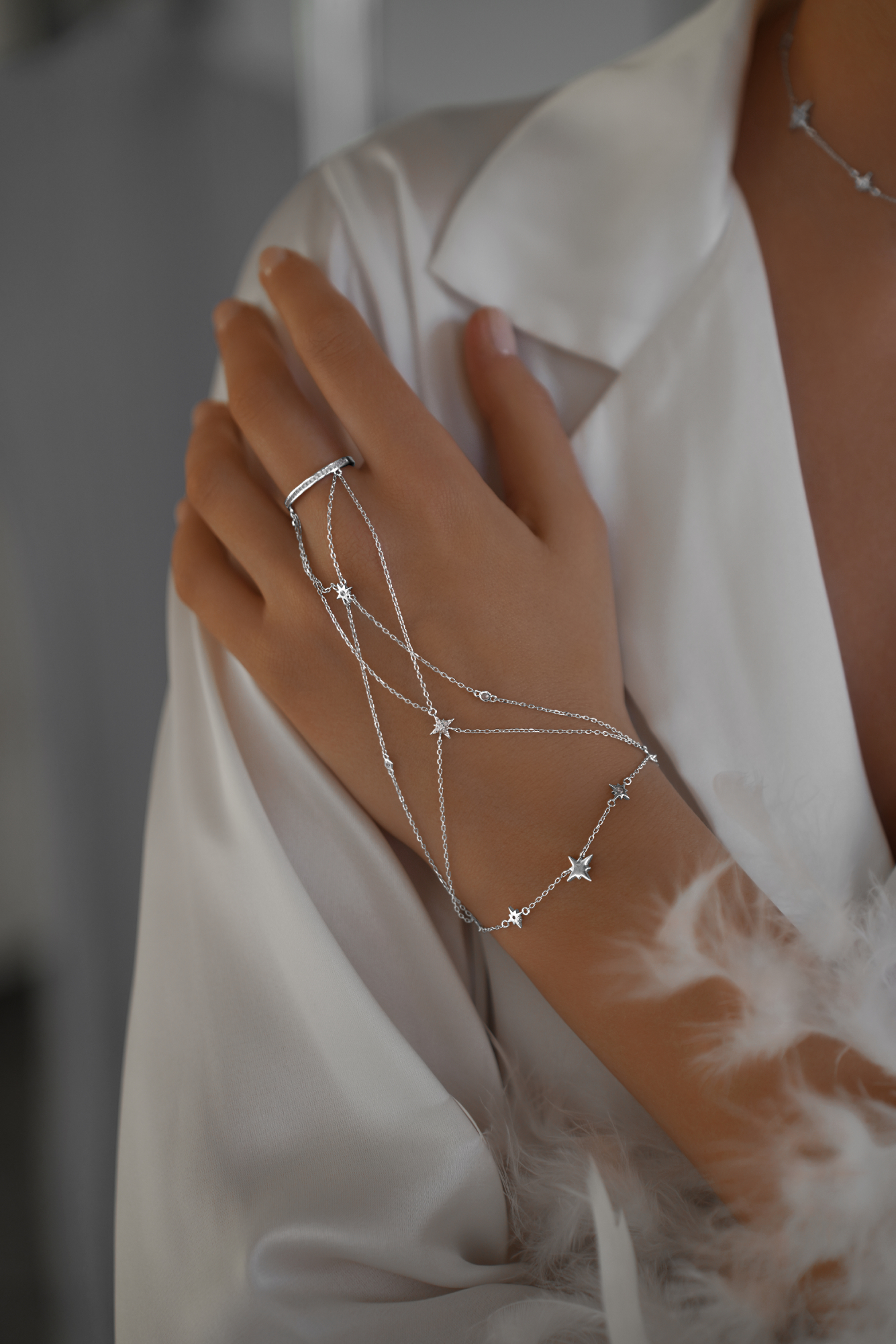 Браслеты: Браслет на кисть Полярная звезда экстра можно купить в ювелирном гардеробе MOMNT (Momentsilver), интернет-магазине украшений из серебра. Серебро 925, родий.. Артикул 