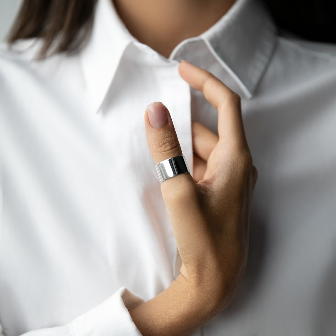 Кольца: Кольцо 11 мм можно купить в ювелирном гардеробе MOMNT (Momentsilver), интернет-магазине украшений из серебра. Серебро 925, родий. Артикул 