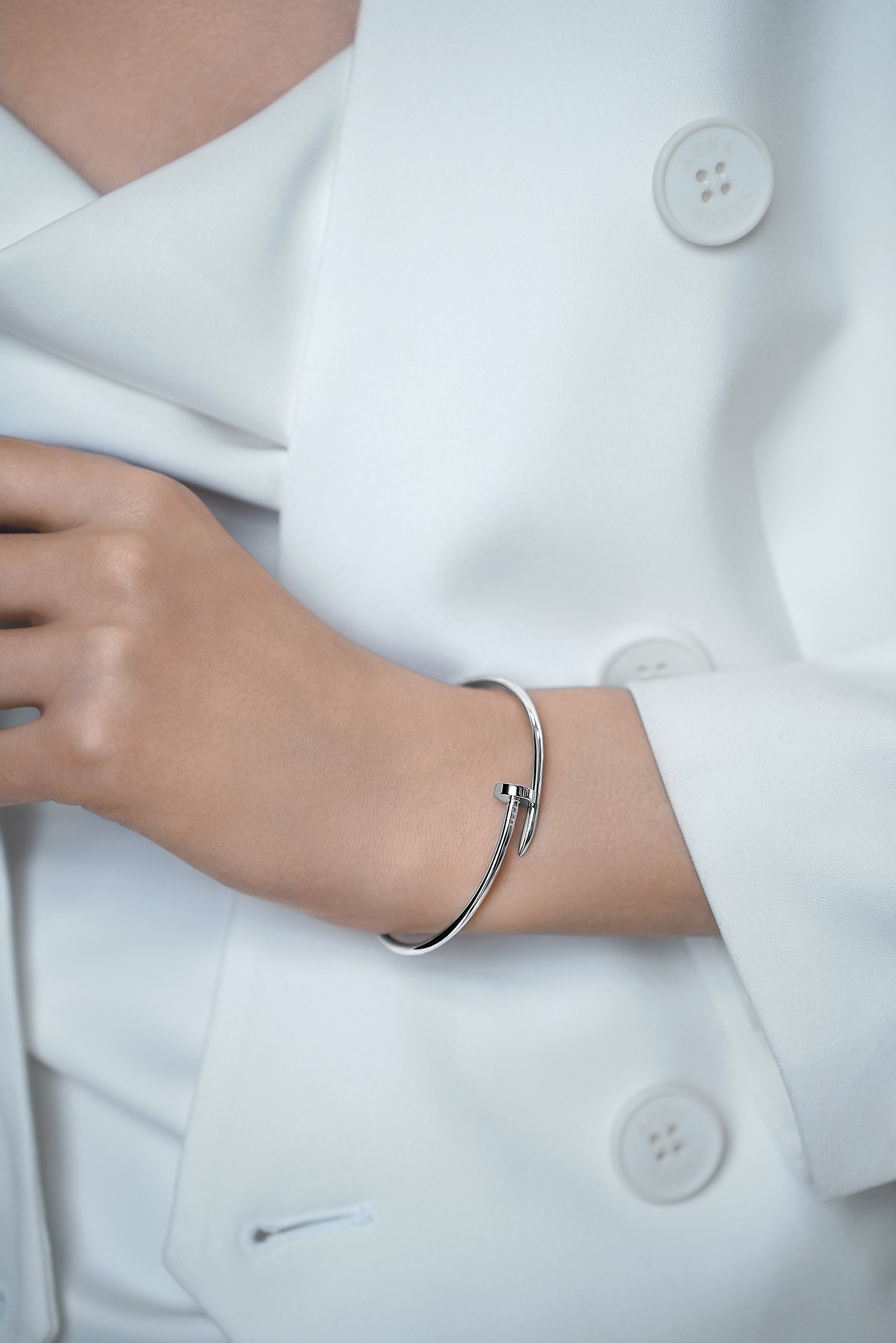 Браслеты: Браслет Гвоздь можно купить в ювелирном гардеробе MOMNT (Momentsilver), интернет-магазине украшений из серебра. Серебро 925, родий. Артикул 