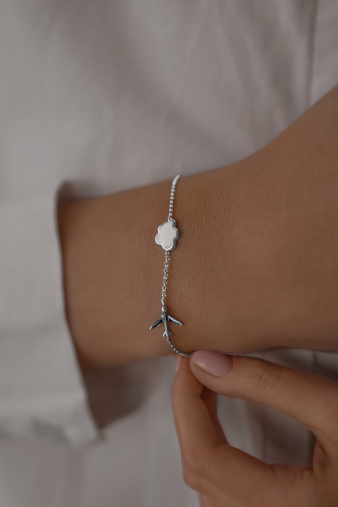 Браслеты: Браслет Рейс за горизонт можно купить в ювелирном гардеробе MOMNT (Momentsilver), интернет-магазине украшений из серебра. Серебро 925, родий.. Артикул 