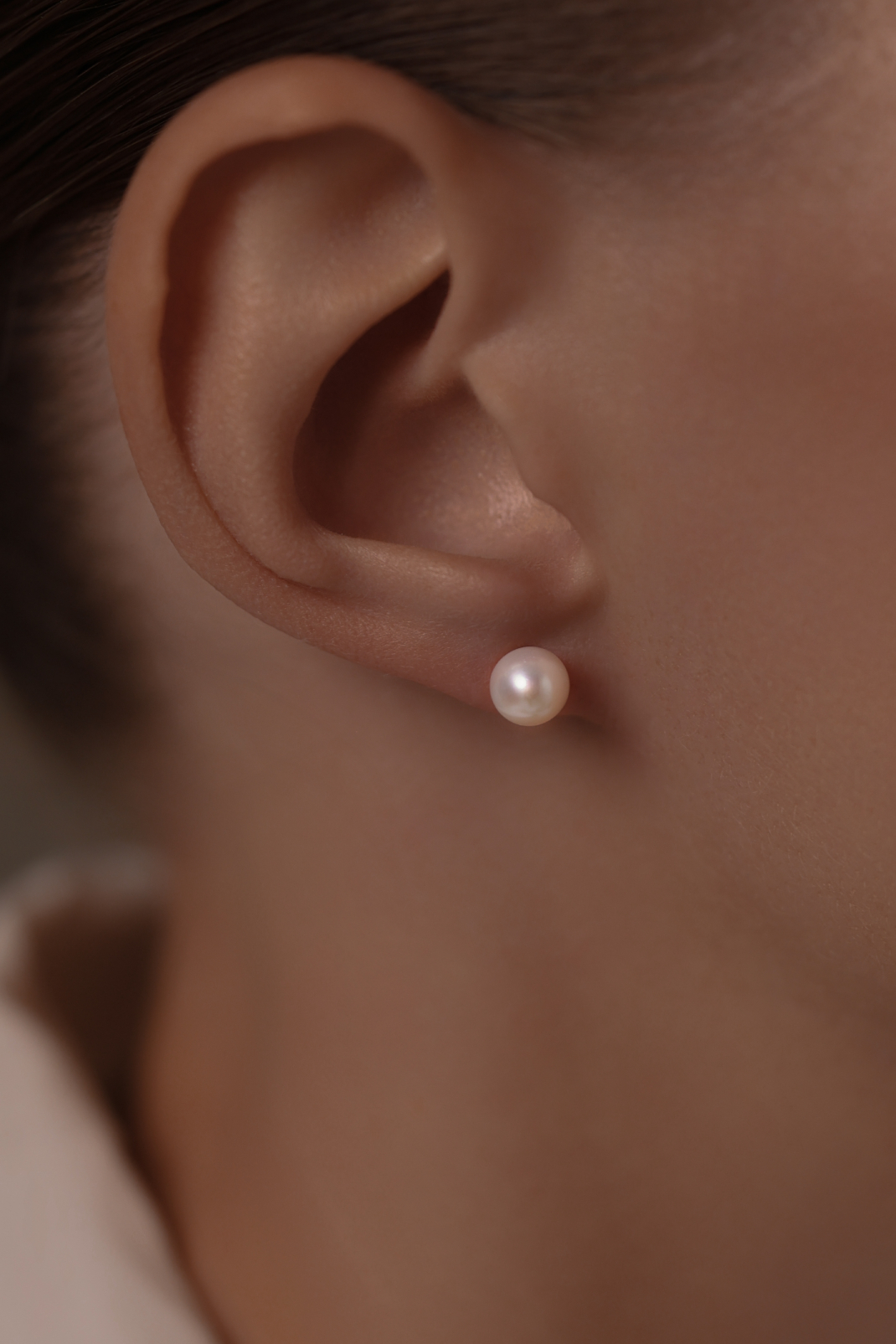 Серьги: Серьги-жакеты Прозрачность с жемчугом можно купить в ювелирном гардеробе MOMNT (Momentsilver), интернет-магазине украшений из серебра. Серебро 925, родий, вставки:куб.цирконий; жемчуг. Артикул 