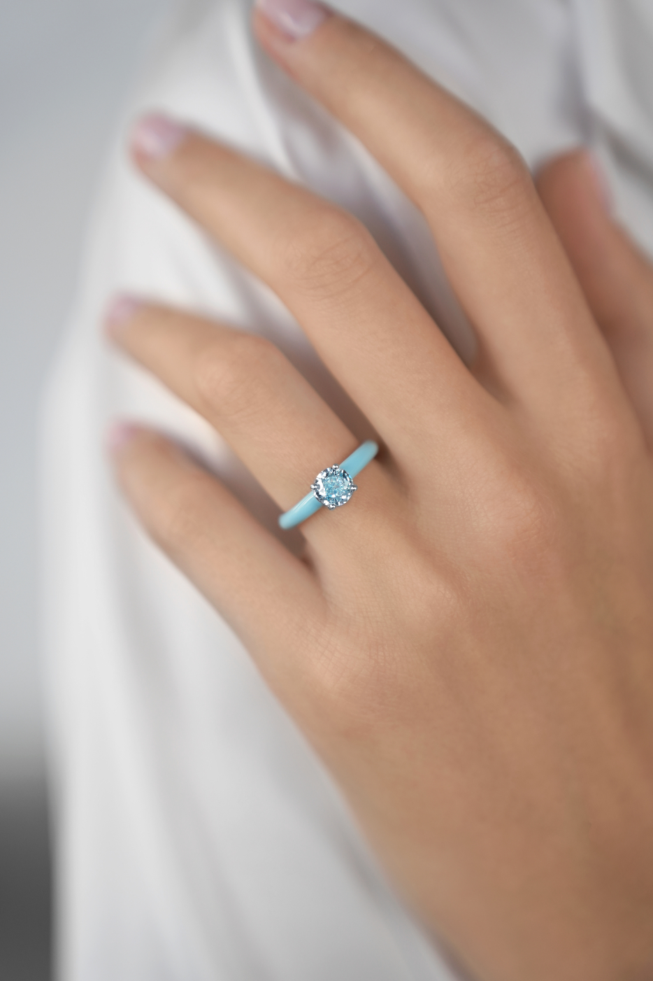 Кольца: Кольцо Мятная карамель можно купить в ювелирном гардеробе MOMNT (Momentsilver), интернет-магазине украшений из серебра. Серебро 925, родий. Артикул 