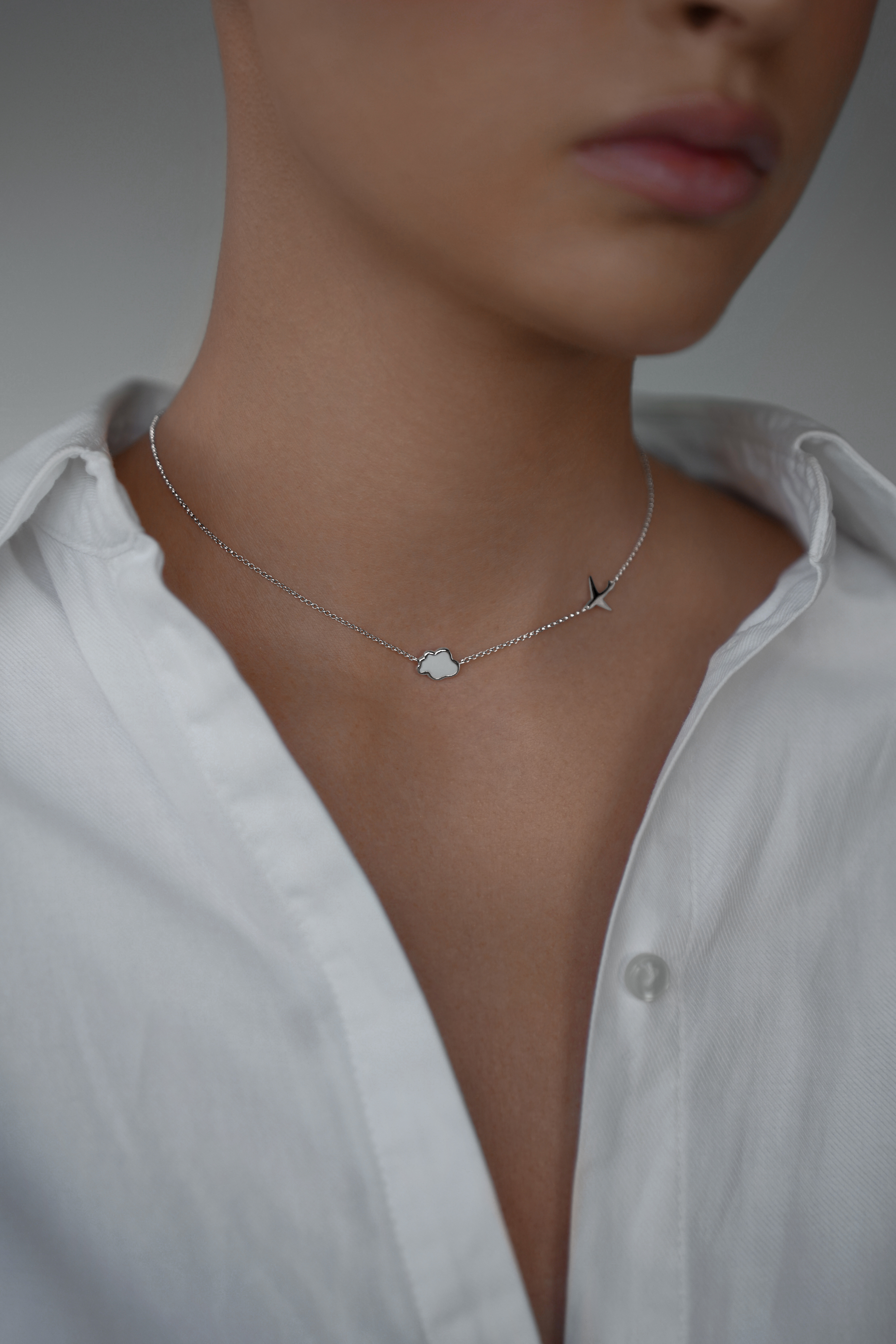 Колье: Колье Рейс за горизонт можно купить в ювелирном гардеробе MOMNT (Momentsilver), интернет-магазине украшений из серебра. Серебро 925, родий. . Артикул 