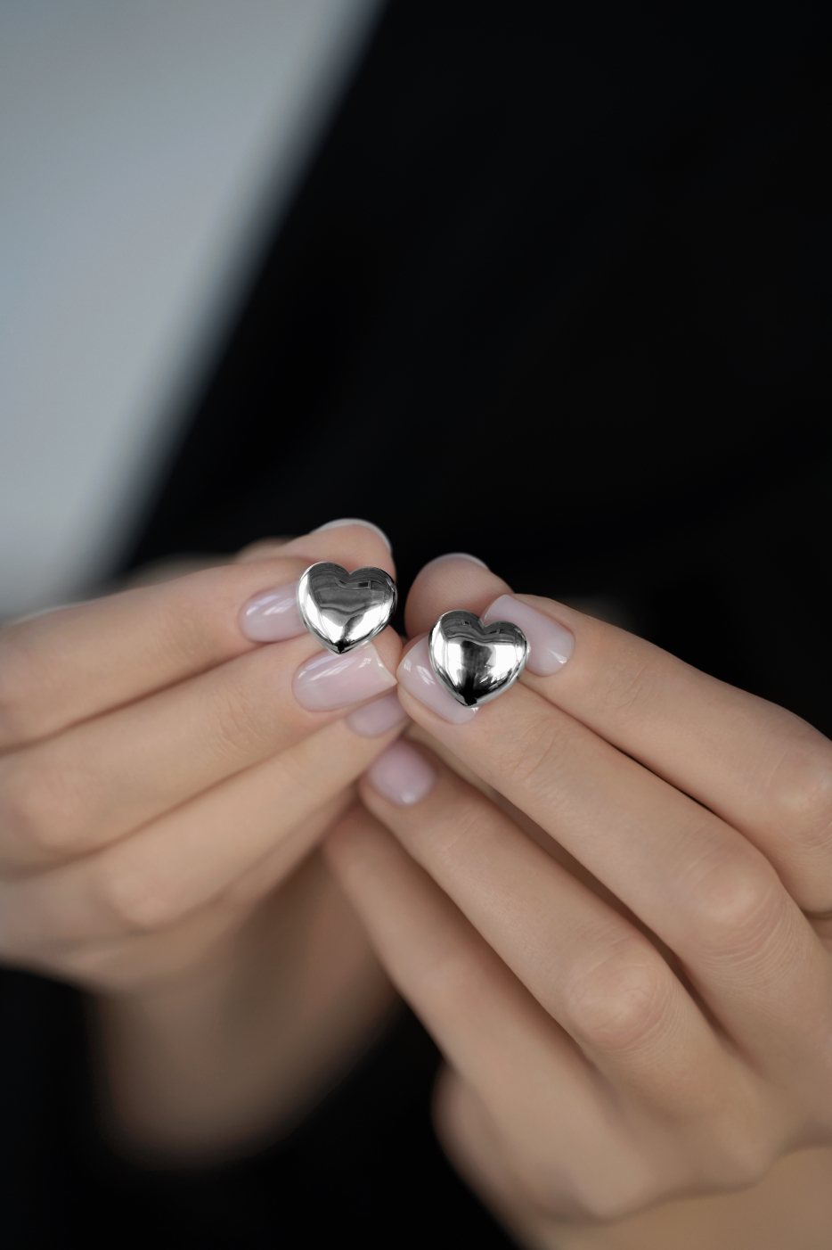 Серьги: Серьги Раздутые чувства можно купить в ювелирном гардеробе MOMNT (Momentsilver), интернет-магазине украшений из серебра. Серебро 925, родий. Артикул 