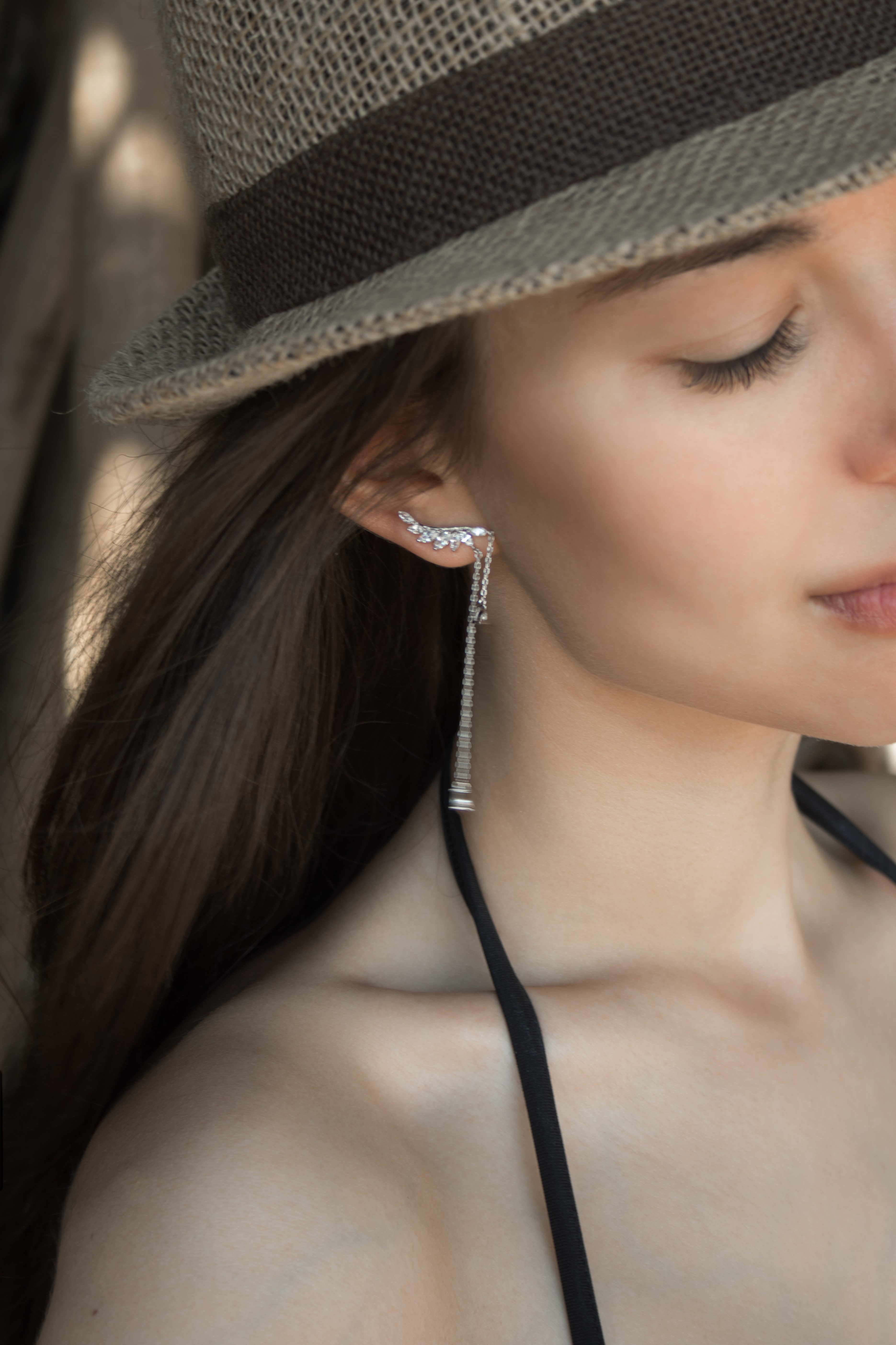 Серьги: Серьги Крылья можно купить в ювелирном гардеробе MOMNT (Momentsilver), интернет-магазине украшений из серебра. Серебро 925, родий, вставки:куб.цирконий. Артикул 