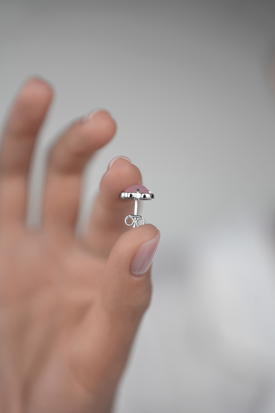 Серьги: Серьги Клевер с розовым кварцем Клубничная карамель можно купить в ювелирном гардеробе MOMNT (Momentsilver), интернет-магазине украшений из серебра. Серебро 925, родий, кварц. Артикул 