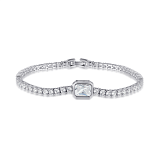 Браслеты: Теннисный браслет с камнем в огранке Принцесса можно купить в ювелирном гардеробе MOMNT (Momentsilver), интернет-магазине украшений из серебра. Серебро 925, родий, вставки:куб.цирконий. Артикул 